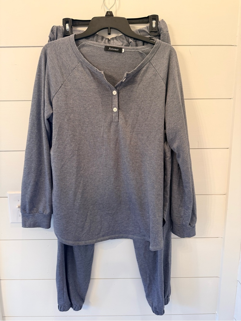 Autumnz Heather Gray Long Sleeve Henley Top